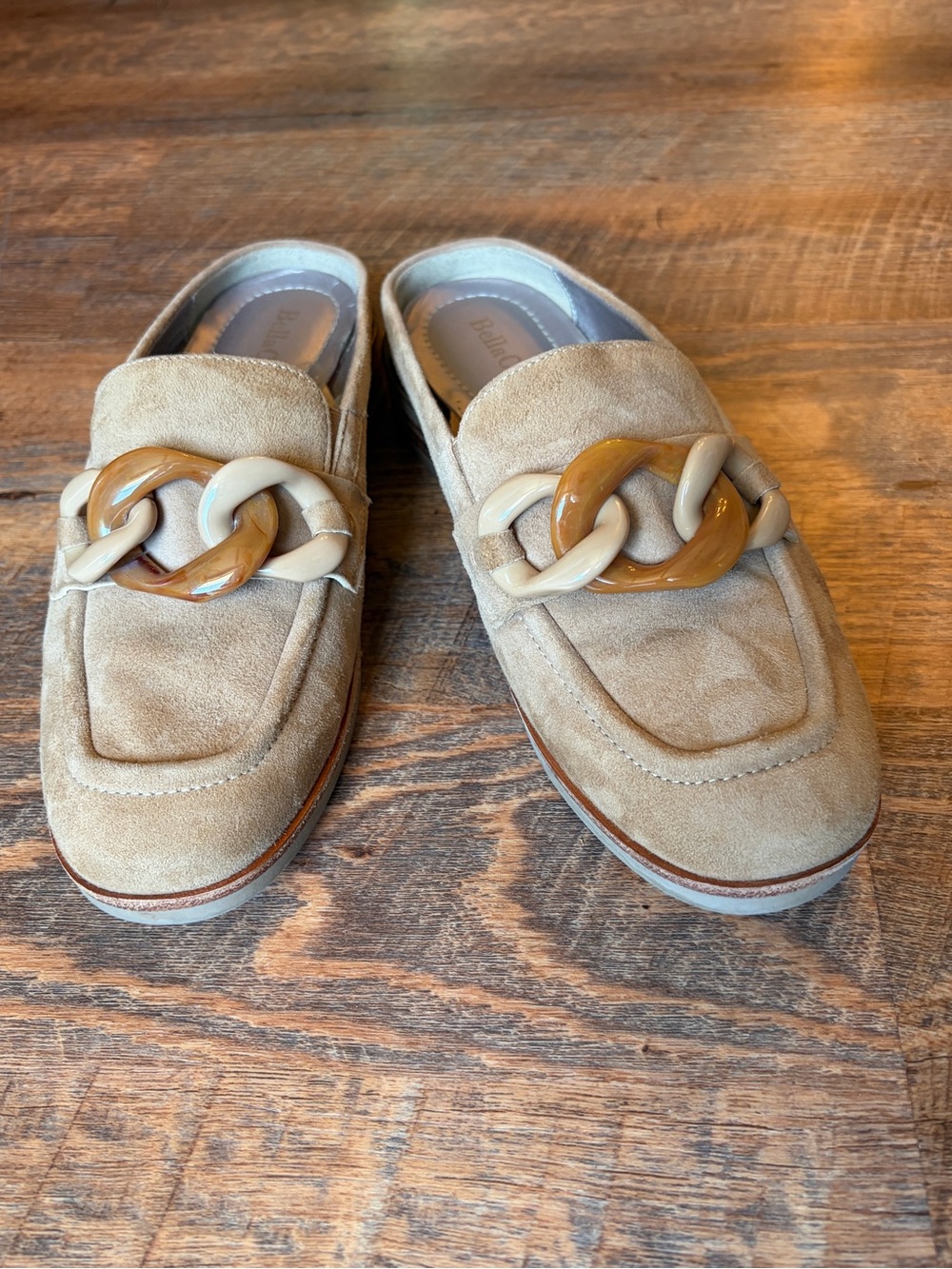 Bella Comforto Made in Portugal Tan Suede Chain-Detail Mules